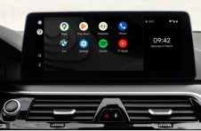 宝马的大型软件更新增加了Android Auto，更智能的地图，语音功能