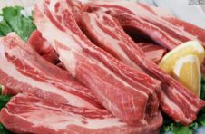 猪肉价格连涨19个月后同比首次转降