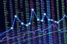 新能源主线再度升温 北向资金连续加码锂电龙头